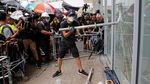 Aksi Protes Warnai Hari Pengembalian Hong Kong ke China