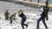 Gubernur Enrique Alfaro menggambarkan insiden ini sebagai sesuatu yang luar biasa, sebagaimana dilaporkan kantor berita AFP.
