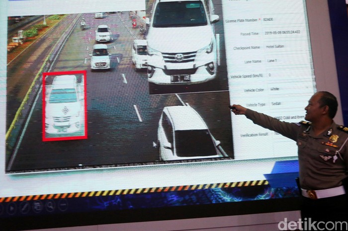 Tilang elektronik di kawasan Sudirman-Thamrin mulai berlaku 1 Juli 2019. Kamera CCTV tersebut akan merekam setiap pelanggaran lalu lintas.