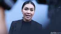Denada mengaku bahwa hal ini menjadi masa terberat bagi dirinya dan keluarga. Foto: Palevi/detikHOT