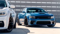 Micky Bly Global Powertrain Chief at Fiat Chrysler Automobilies, memberikan tanda Dodge siap bergerak untuk bisa melahirkan kendaraan ramah lingkungan. Foto: Pool (Autoevolution)