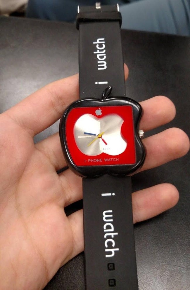 Ketika kamu membeli Apple Watch seharga 8 juta dan yang datang seperti ini, ingin marah ya rasanya? Foto: Istimewa