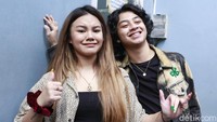 Kira-kira siapa yang bayar? Sebab kabarnya Bastian suka mintain Shafa untuk bayarin, meski ia mengaku bercanda. Foto: Palevi/detikHOT