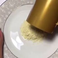 Selain Tambal Wastafel, Mie Instan Juga Bisa Dibuat Jadi Kuku Palsu
