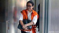 Liliana diduga memberi suap guna menghentikan kasus penyalahgunaan izin tinggal dua WNA yang bekerja di Wyndham Sundancer di Kecamatan Sekotong, Kabupaten Lombok Barat, NTB.