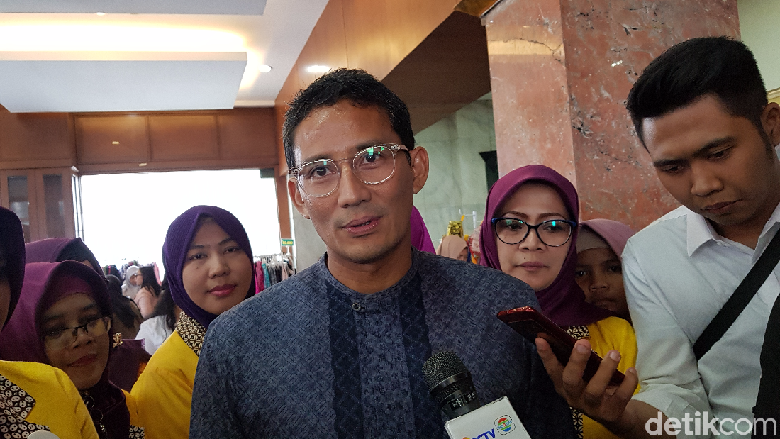 Sandiaga Siap Kolaborasi Jika Pemerintah Adopsi OK OCE-Rumah Siap Kerja Sandiaga Siap Kolaborasi Jika Pemerintah Adopsi OK OCE-Rumah Siap Kerja