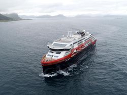 Keren! Ini Kapal Pesiar Pertama Bertenaga Baterai