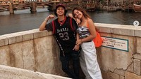 Shafa dan Bastian menjalin asmara dan kerap menghabiskan waktu bersama. Foto: Dok. Instagram/shafaharris