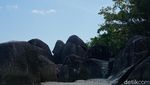 Foto: Tak Pernah Bosan ke Pantai Laskar Pelangi di Belitung