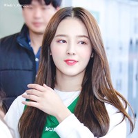 Penampilan cantik Nancy tak hanya dikagumi kaum pria bahkan wanita juga. Foto: Instagram @nancy.momoland
