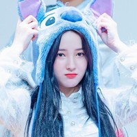 Warganet di Korea Selatan menjulukinya sebagai Idol berdarah blasteran paling cantik. Foto: Instagram @nancy.momoland