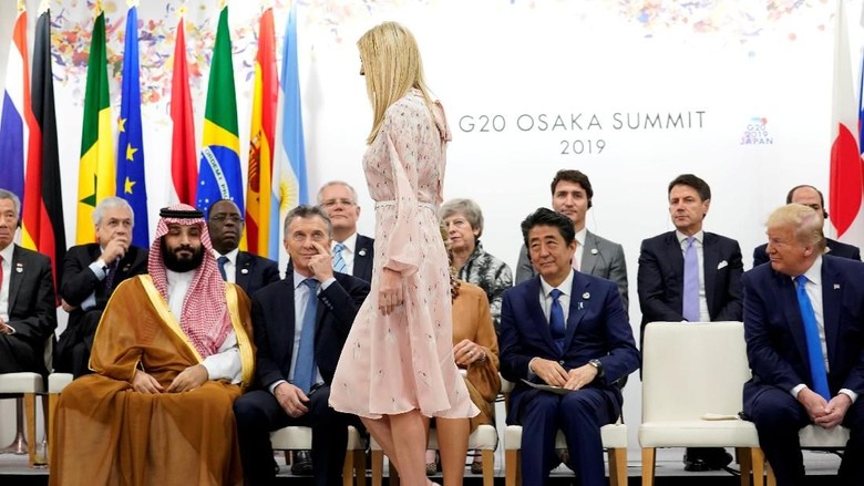 Tagar #UnwantedIvanka Jadi Sindiran Momen Kikuk Ivanka Trump di KTT G20 Tagar #UnwantedIvanka Jadi Sindiran Momen Kikuk Ivanka Trump di KTT G20