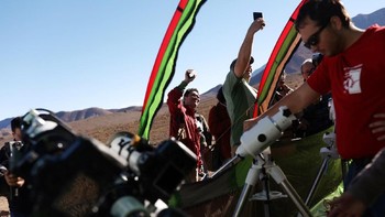 Untuk gerhana matahari total tahun ini, bayangan umbra Bulan hanya bisa disaksikan dari Chile, Argentina dan sebuah pulau tanpa penghuni di Pasifik Selatan.  Foto: Reuters