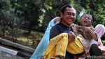Beragam Ekspresi Anak Saat Disunat
