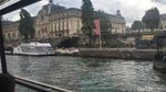 Foto: Dinner Romantis di Atas Sungai di Paris