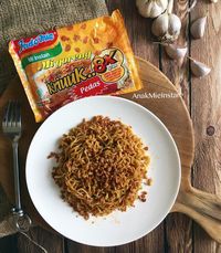 Rasa Ayam Geprek hingga Jalapeno, 5 Varian Mie Instan Lokal yang Pedas Nampol!