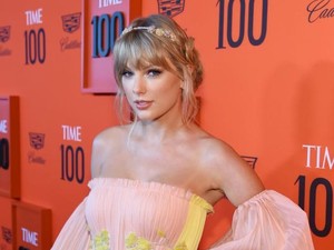 Jadi Kucing Oranye di Film Cats, Taylor Swift Nyaris Tak Dikenali
