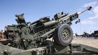 Hingga saat ini artileri terbaru yang bernama ‘Howitzer’ ini masih terus digunakan. Michael Dodge/Getty Images.