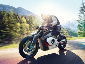 Motor Listrik Baru BMW Pakai Mesin Boxer dan Gardan