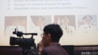 Konferensi pers digelar di gedung Graha Dua Rajawali LSI, Jalan Pemuda III, Rawamangun, Jakarta Timur, Selasa (2/7/2019).Selain empat kategori itu, Rully menyebut dasar pengambilan nama 14 orang ini berasal dari empat kriteria juga. Empat kriteria itu penilaian subjektif dari tim LSI.