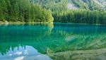 Foto: Danau Hijau Paling Unik di Dunia