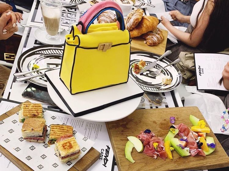 Mengintip Suasana dan Menu di Kafe Pop-Up Fendi yang Instagramable