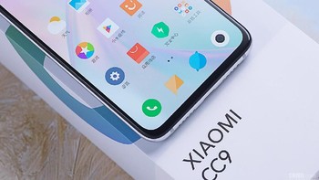 Mi CC9 hadir dengan panel AMOLED. Foto: Weibo