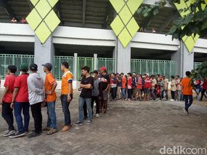 Persija Kembali ke Kandang, The Jakmania Padati Stadion Patriot