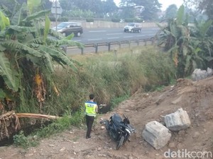 Pemotor Masuk Proyek Kereta Api Cepat, Dua Orang Tewas