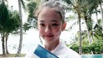 Gaya Liburan Ella Gross, Model Iklan Es Krim Kontroversi