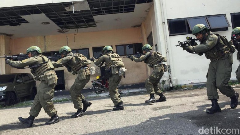 TNI AU dan Militer AS Latihan Bareng Perang Hutan dan Kota di Medan TNI AU dan Militer AS Latihan Bareng Perang Hutan dan Kota di Medan
