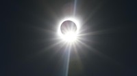 GMT tahun ini merupakan yang pertama dan satu-satunya yang akan terjadi sepanjang tahun 2019. Rodrigo Garrido/Reuters.