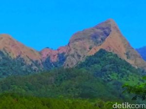 Cerita Evakuasi Hingga Pemakaman Toriq Pelajar yang Hilang di Bukit Piramid
