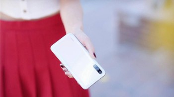 Mi CC9 punya fitur NFC. Foto: Weibo