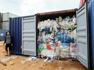 Sri Lanka Pulangkan 242 Kontainer Limbah ke Inggris, Isinya Ada Bagian Tubuh