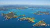 Bay of Islands & Northland dari Selandia Baru ada di peringkat ketiga. Keunggulannya adalah surga bagi para peselancar (iStock)
