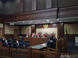 Terbukti Terima Suap, 2 Eks Anggota DPRD Kalteng Divonis 5 Tahun Bui