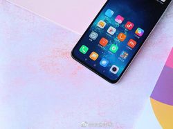 Penampakan Xiaomi Mi CC9 yang Menggoda
