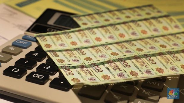 Materai 6000 (CNBC Indonesia/Muhammad Sabki)