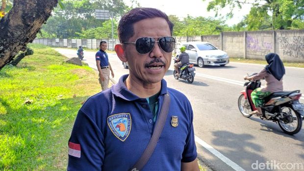 Cerita Sekuriti Saat Temukan Anjing yang Dibawa SM Masuk Masjid