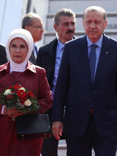 BERLIN, GERMANY - SEPTEMBER 27:  Turkish President Recep Tayyip Erdogan and his wife Ermine arrive at Tegel Airport on September 27, 2018 in Berlin, Germany. Erdogan is coming for a three-day visit to Germany that will include meetings with German President Frank-Walter Steinmeier and Chancellor Angela Merkel in Berlin and the inauguration of a new mosque in Cologne. German-Turkish relations have been troubled over the last year following the arrest of German nationals in Turkey whom the Turkish government charges with supporting terrorism.  (Photo by Sean Gallup/Getty Images)