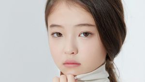 Gaya Liburan Ella Gross, Model Iklan Es Krim Kontroversi