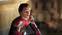 Namun karena hal itu, justru menjadi perselisihan dan membuat Spider-Man harus berpisah dengan rekan-rekan superhero di MCU.
