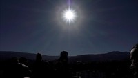 Seperti dikutip dari Space.com, instruktur dan dosen tamu Hayden Planetarium New York, Joe Rao, menjelaskan, saat terjadi gerhana total, matahari akan berada di rasi bintang Gemini. Ketika itu, cahaya matahari akan hilang. David Mercado/Reuters.