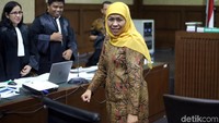 Gubernur Jawa Timur Khofifah Indar Parawansa menjadi saksi dalam kasus suap jual beli jabatan Kemenag di Pengadilan Tipikor Jakarta, Rabu (3/7/2019).