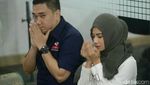 Syukuran Bebas dari Penjara, Vanessa Angel Berjilbab
