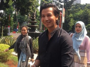 Gara-gara Ejekan Ikan Asin, Fairuz Merasa Harga Dirinya Dihancurkan