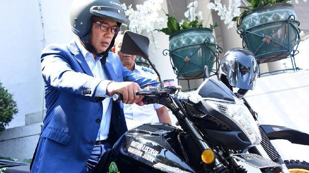 Motor listrik SDR yang dikendarai Ridwan Kamil