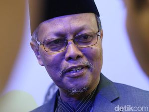 Yunahar Ilyas Dikenang Sebagai Sosok Ulama Bijak yang Gigih Berdakwah