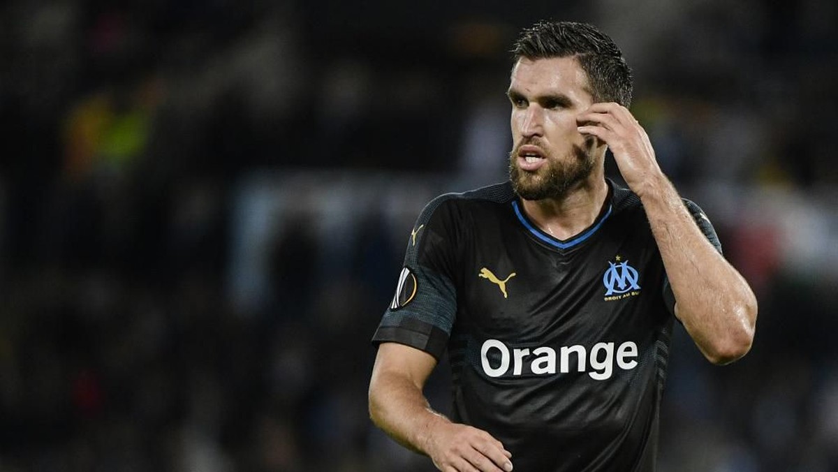 Kevin Strootman mengaku rindu AS Roma (Foto: Filippo MONTEFORTE / AFP)
